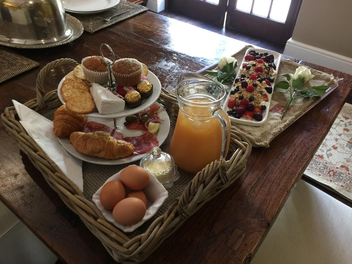 ケープタウン The White Manor Bed & Breakfast エクステリア 写真